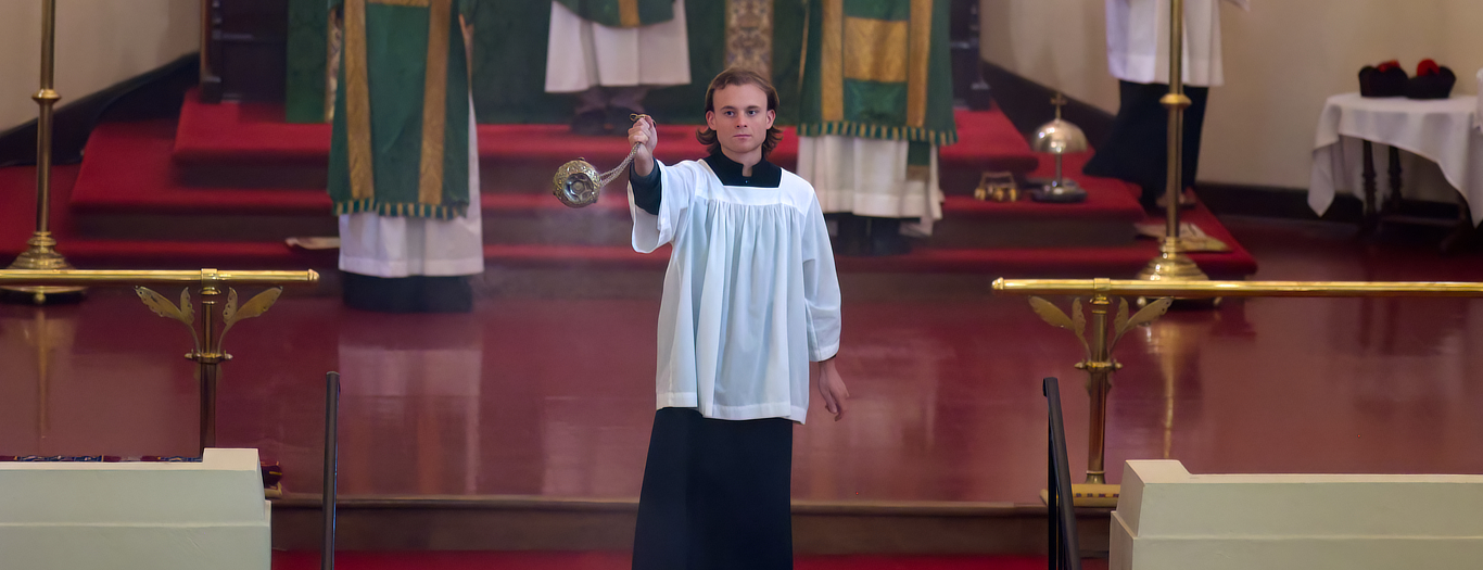 A server censes the congregation on September 20, 2026.